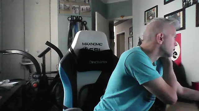 TheSexyCyclist webcam
