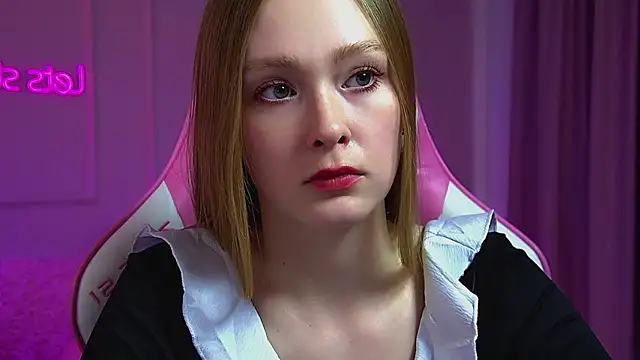 AgataFoxley webcam