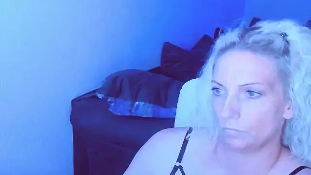 SexyJulia21 webcam