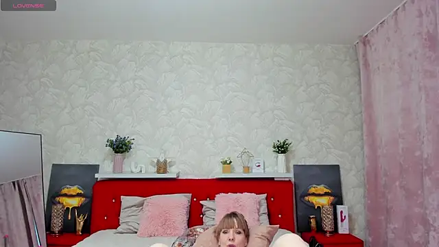 KattyPeachX webcam