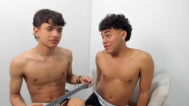 Binnchan - Couple webcam sex chat