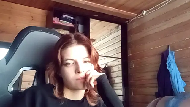 LowkeyIndigo webcam