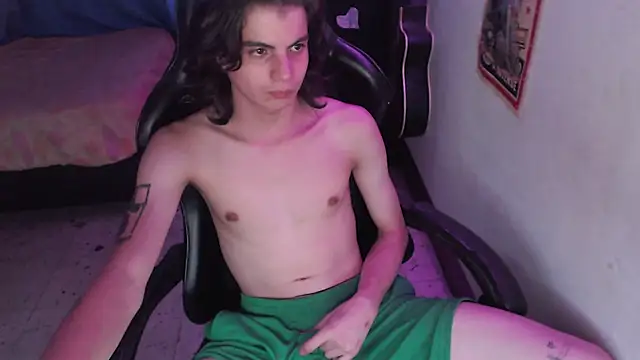 Elastic_Fantasy webcam