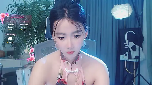 feifei-love (F milf) - 乳夹M腿