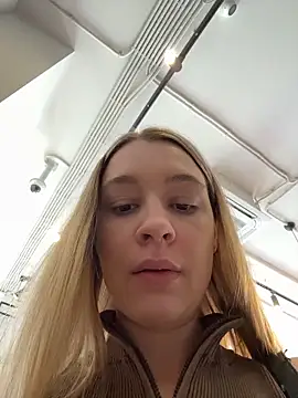 sashacatt (F young) - Masturbation+one finger in  pussy🔥