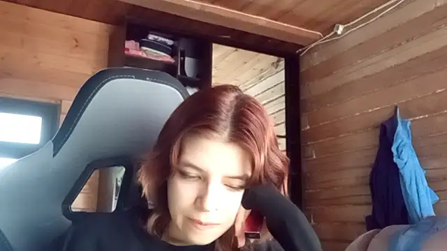 LowkeyIndigo webcam