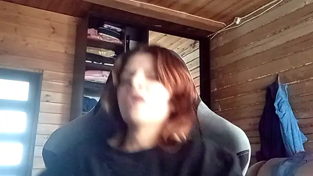 LowkeyIndigo webcam