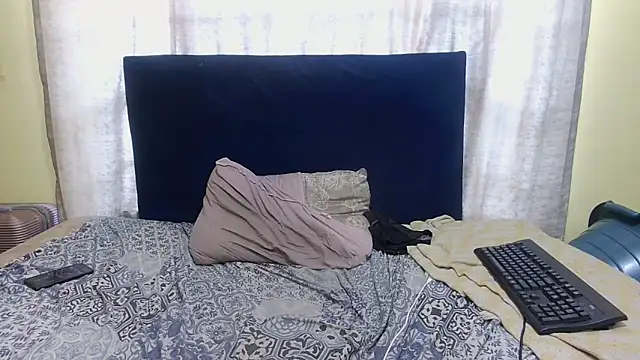 KinkyTrans23 webcam