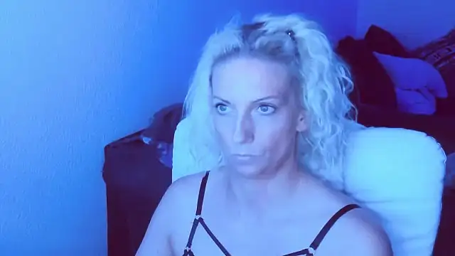 SexyJulia21 webcam