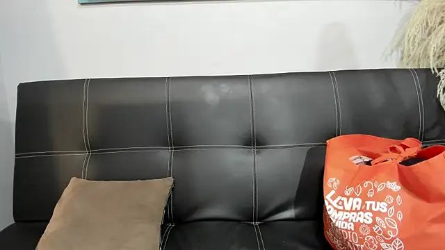 madelaine_blosson webcam