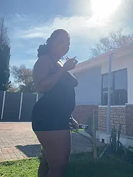 BQueen223 webcam