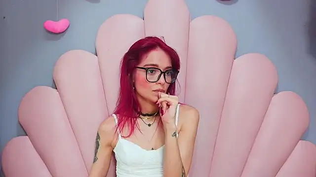 luci_miller webcam