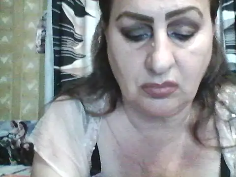 LoaqLovew webcam