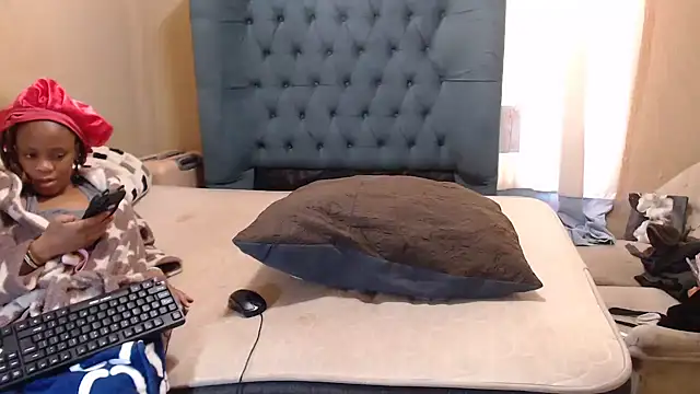 EbonyEssence webcam
