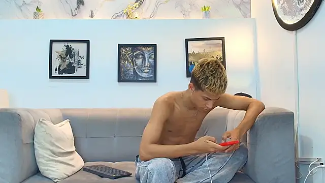 GOLD_BOYS webcam