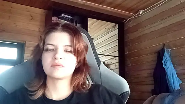 LowkeyIndigo webcam