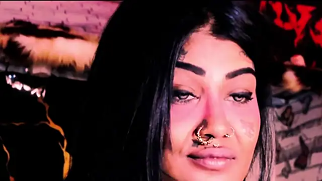 indian_dreamgirl webcam