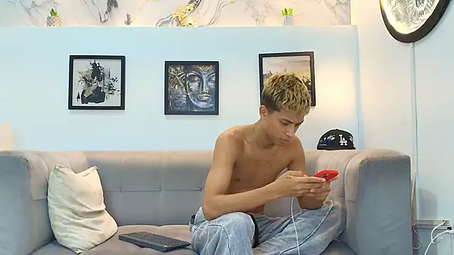 GOLD_BOYS webcam