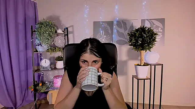 MartaEdams webcam