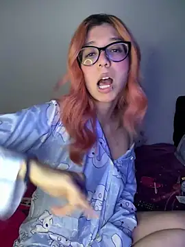 Valen-Foxx1 webcam