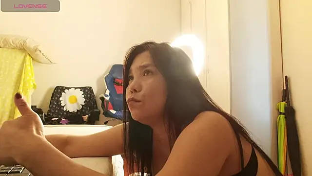 MissValday webcam