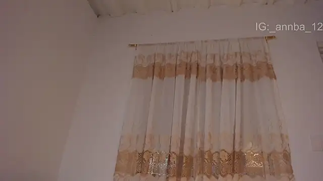 annie_barozzi webcam
