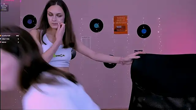 luna_noct webcam