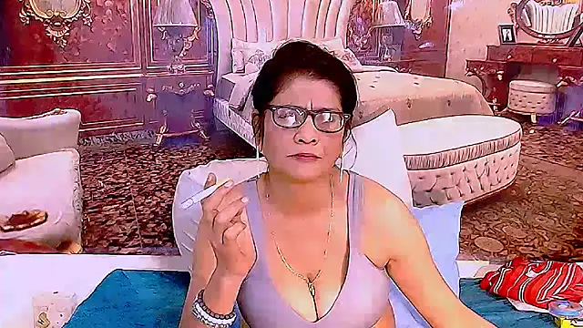 IndianAllure webcam