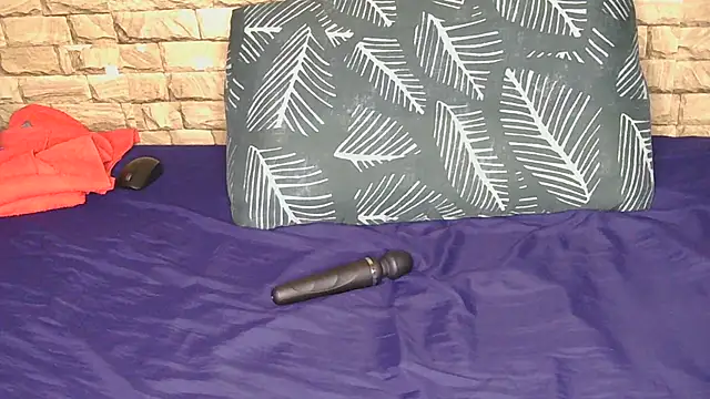 Sweethoneyglow webcam