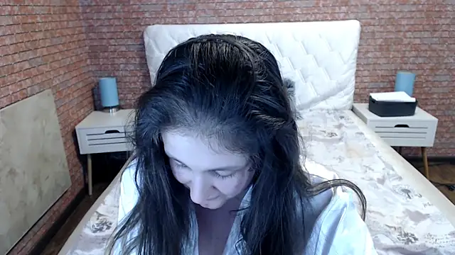Holliy_Cooper webcam