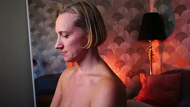 UmaTruewoman webcam