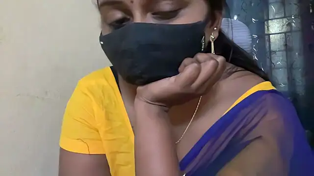 Tanuja-Sexy webcam