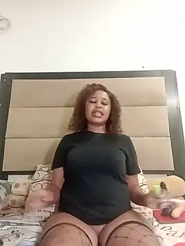 SpicyKittyxxx webcam