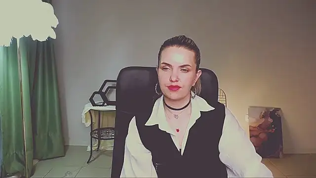 AliceSmite webcam