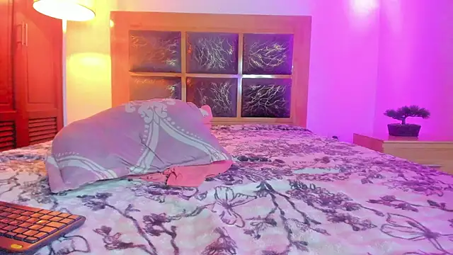 Zoe_sky1 webcam