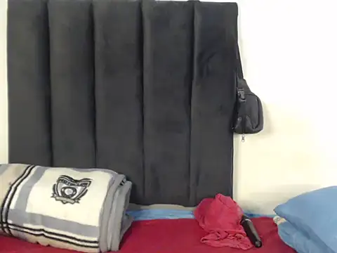 BustyNay webcam