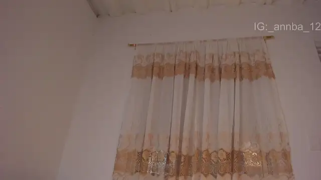 annie_barozzi webcam