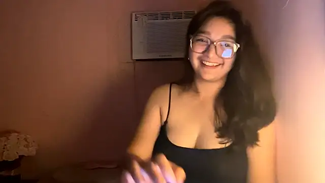 AlluringBabe webcam