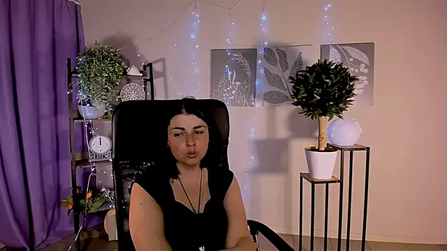 MartaEdams webcam