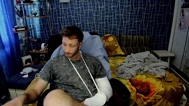 CuteBoy228 webcam