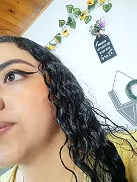 emiily_curly webcam