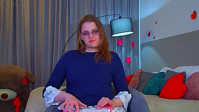 AlexaAvery webcam