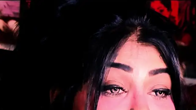 indian_dreamgirl webcam