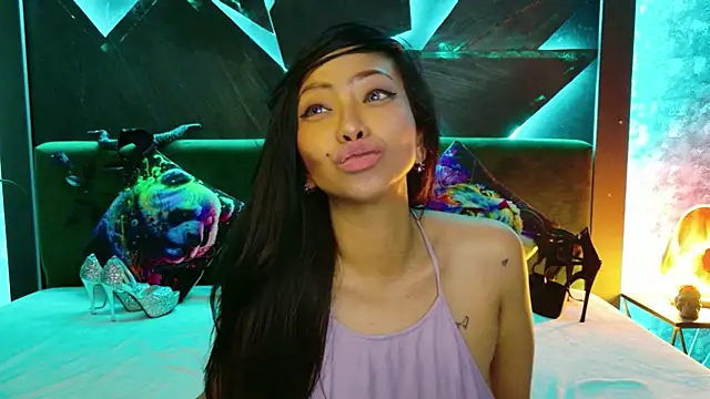 ElyaQuinn webcam