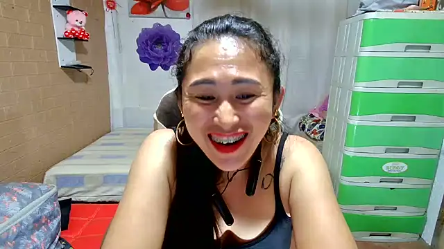 Filipina_Desire webcam