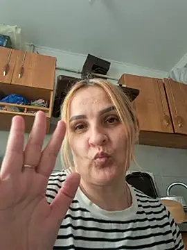 Malichkaanna30 webcam
