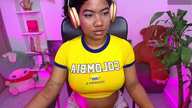 sharlottxl webcam