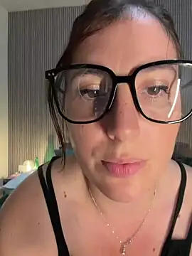 mysterygirl__ - MysteryGirl__'s free webcam - UK Sex Cams