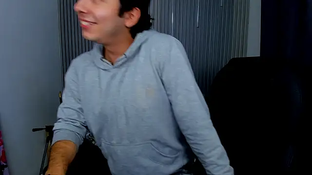 Julian_Smith21 webcam