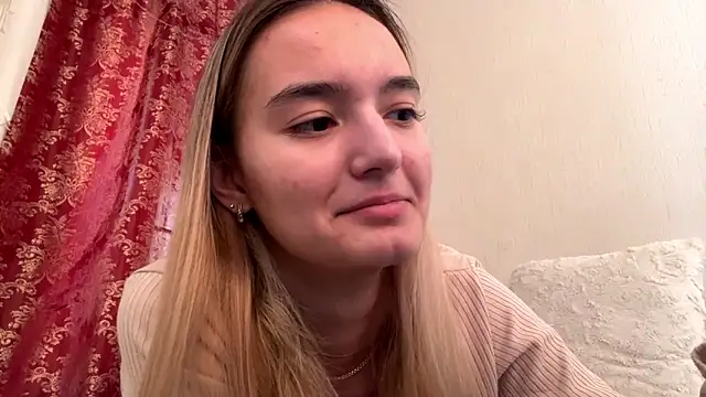 ReathaKiss webcam